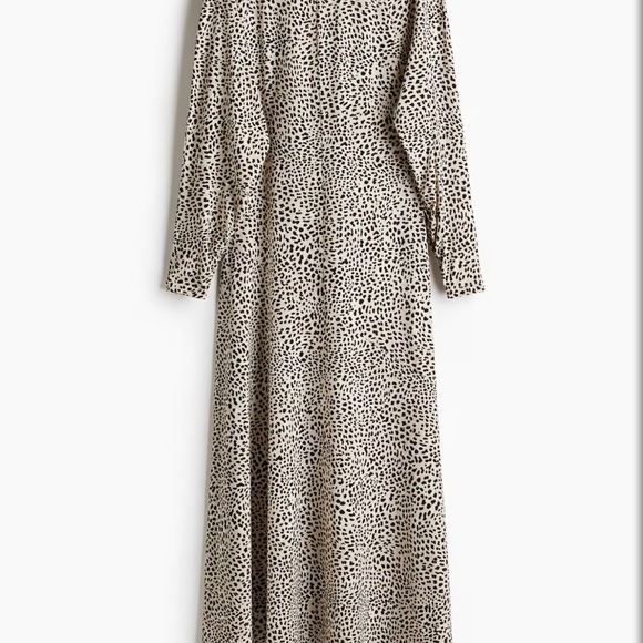 H&M Cream Sheath Dress with Cuffed Long Sleeves BOAT-NECK DRESS - Picture 3 of 10